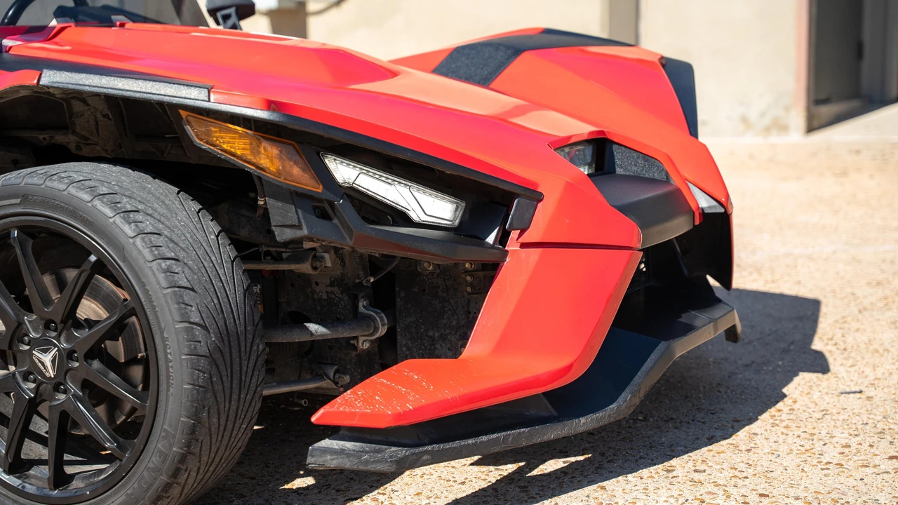 2020 Polaris Slingshot - Image 27 of 31