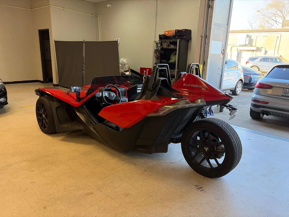 2020 Polaris Slingshot - Image 11 of 31