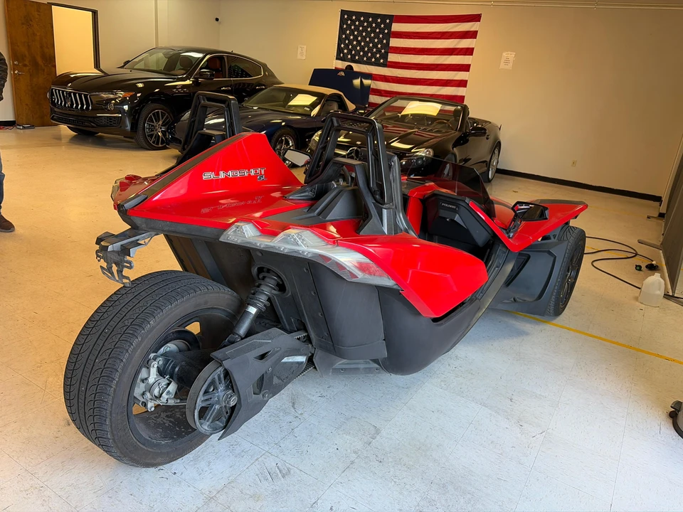 2020 Polaris Slingshot - Image 12 of 31