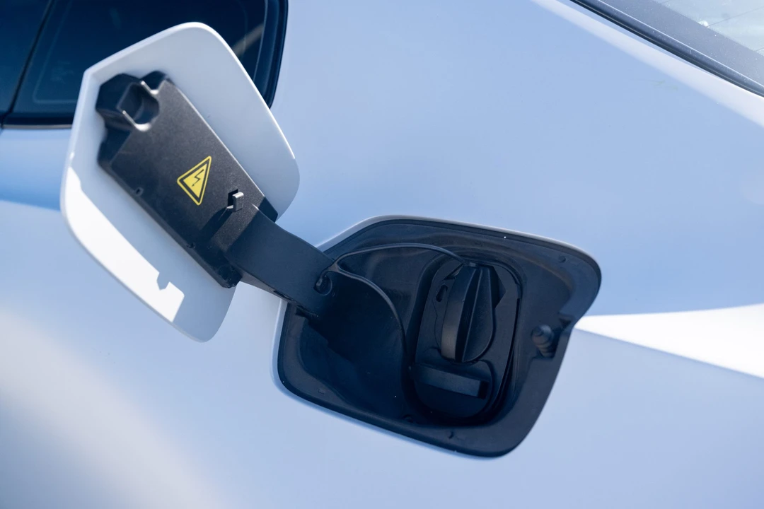 2020 Polestar 1 - Image 28 of 31