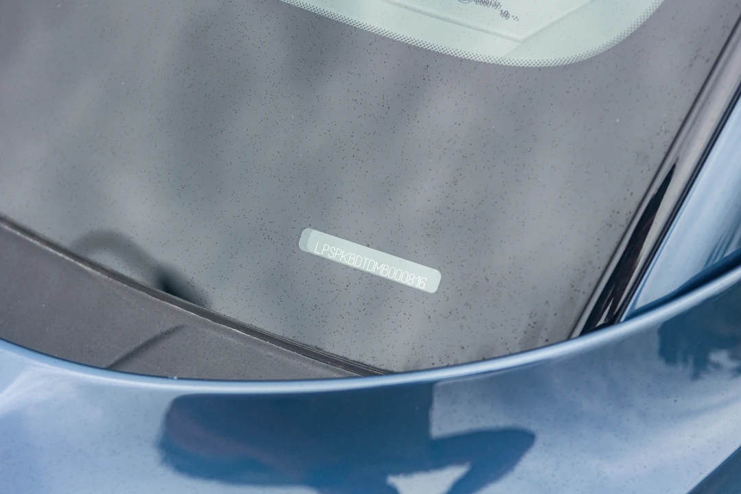2020 Polestar 1 - Image 24 of 31