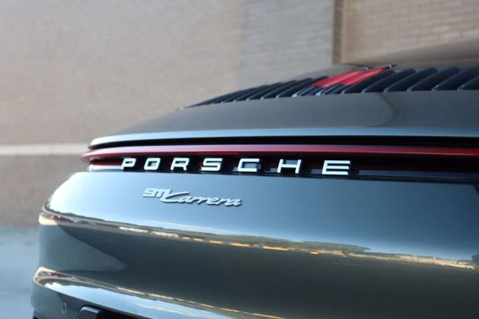 2020 Porsche 992 Carrera - Image 16 of 20