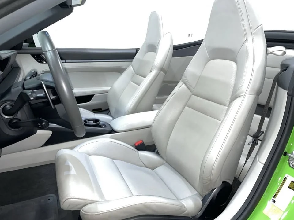 2020 Porsche 992 Carrera - Image 19 of 20