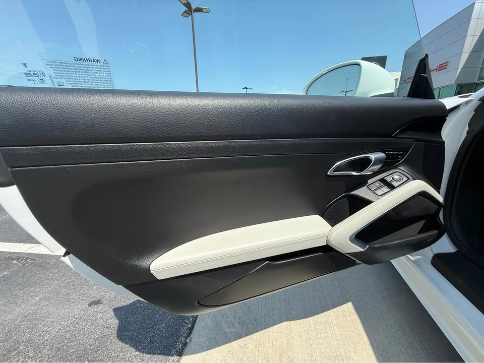 2020 Porsche 718 Boxster - Image 9 of 14