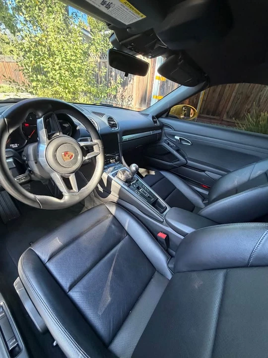 2020 Porsche 718 Boxster - Image 8 of 9