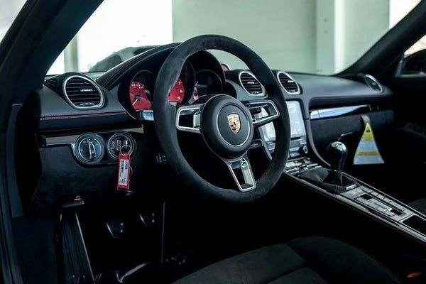 2020 Porsche 718 Boxster Spyder - Image 6 of 10