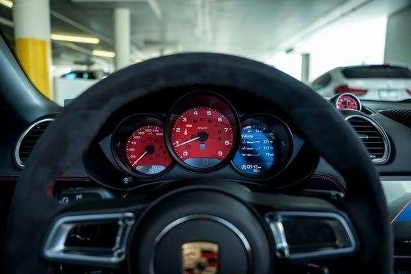 2020 Porsche 718 Boxster Spyder - Image 7 of 10