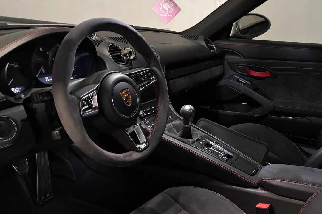 2020 Porsche 718 Boxster Spyder - Image 27 of 31
