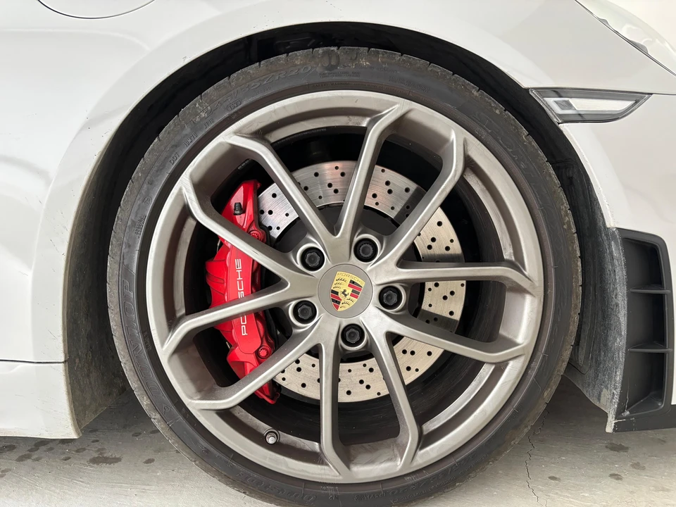2020 Porsche 718 Boxster Spyder - Image 26 of 31
