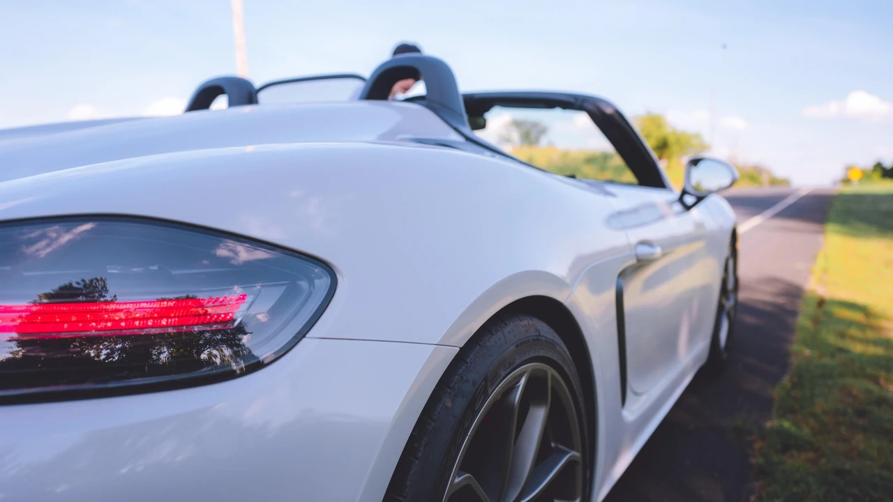 2020 Porsche 718 Boxster Spyder - Image 19 of 31