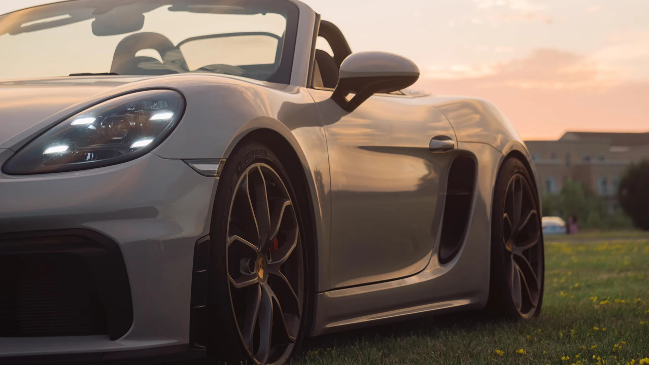 2020 Porsche 718 Boxster Spyder - Image 14 of 31