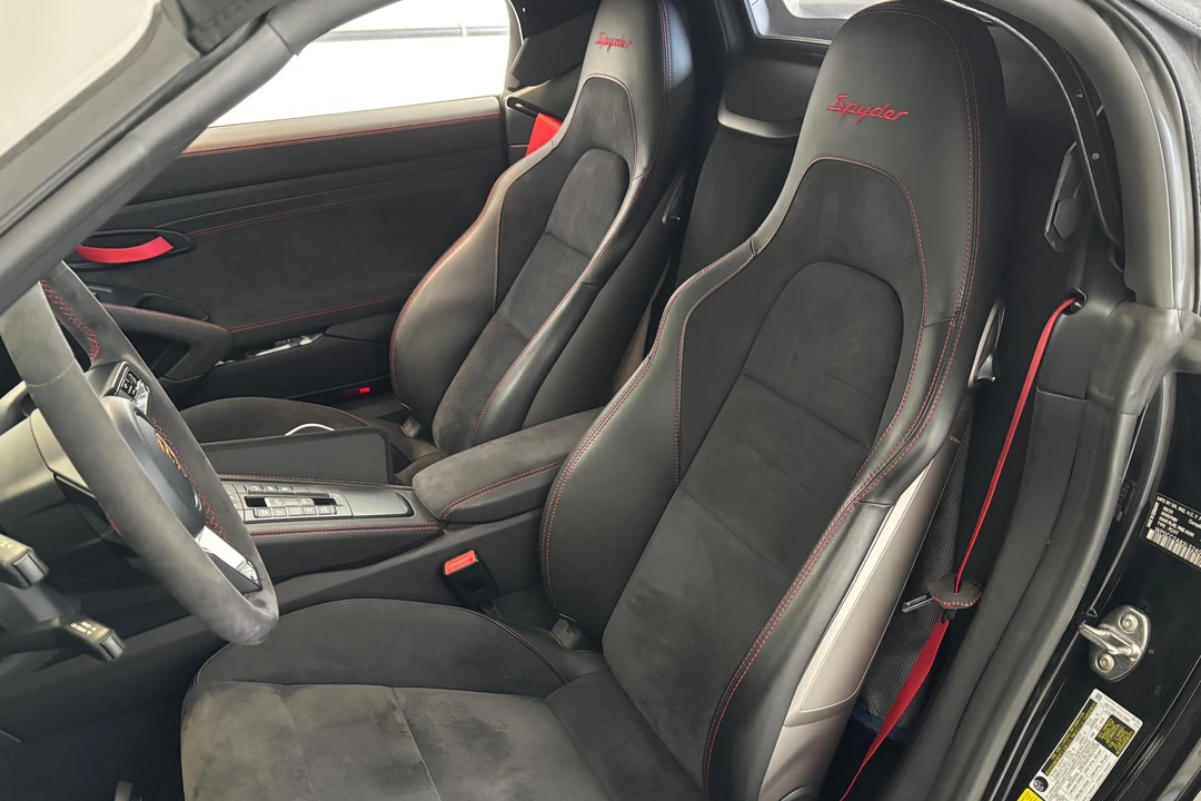 2020 Porsche 718 Boxster Spyder - Image 28 of 31