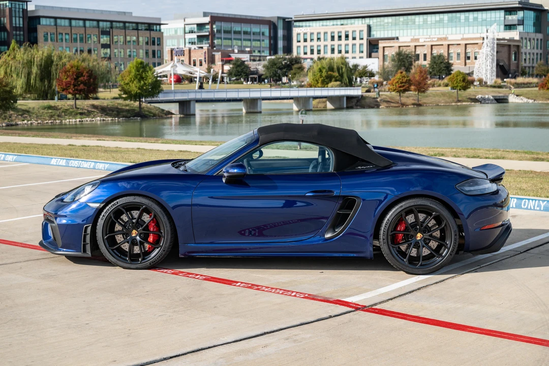 2020 Porsche 718 Boxster Spyder - Image 11 of 31
