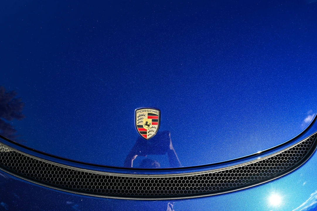 2020 Porsche 718 Boxster Spyder - Image 16 of 31