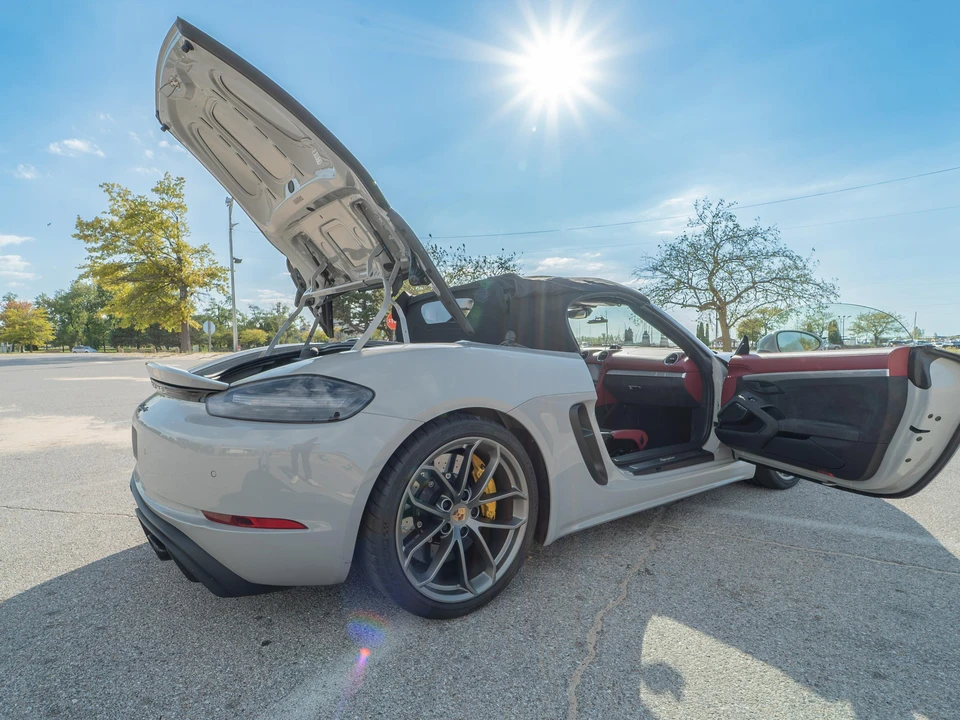 2020 Porsche 718 Boxster Spyder - Image 18 of 31