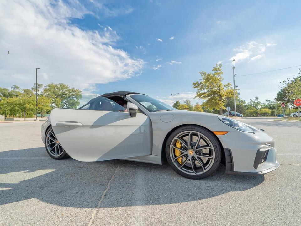 2020 Porsche 718 Boxster Spyder - Image 19 of 31