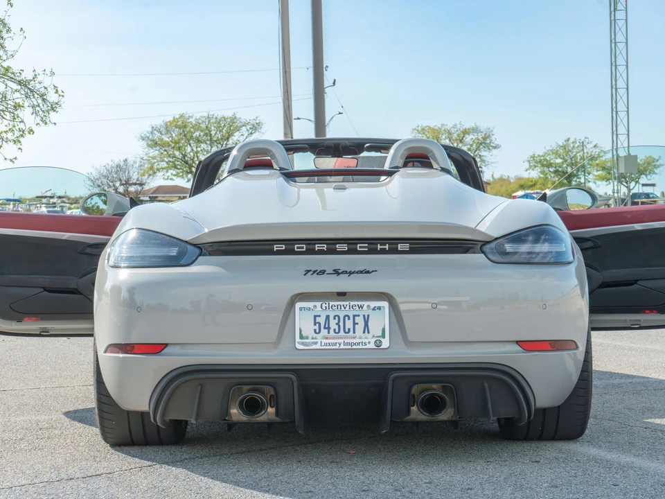 2020 Porsche 718 Boxster Spyder - Image 17 of 31