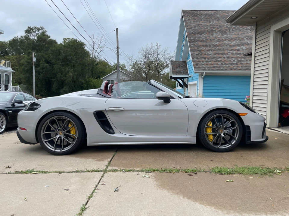 2020 Porsche 718 Boxster Spyder - Image 12 of 31