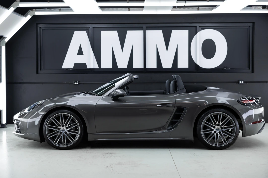 2020 Porsche 718 Boxster - Image 8 of 31