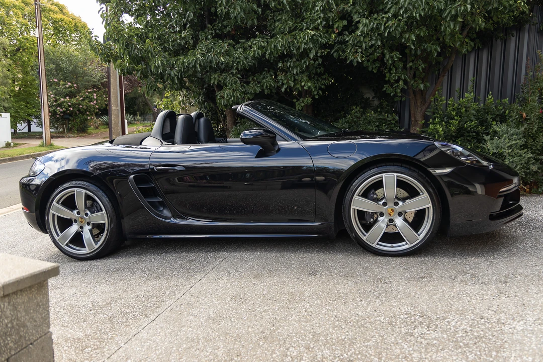 2020 Porsche 718 Boxster - Image 8 of 31