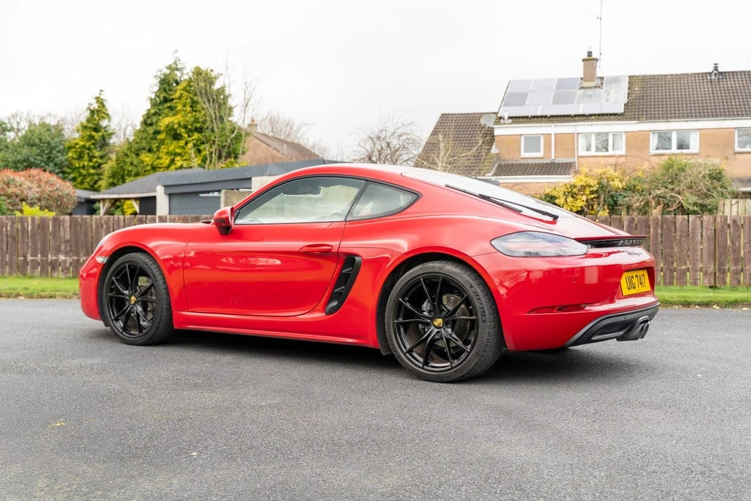 2020 Porsche 718 Cayman - Image 10 of 30