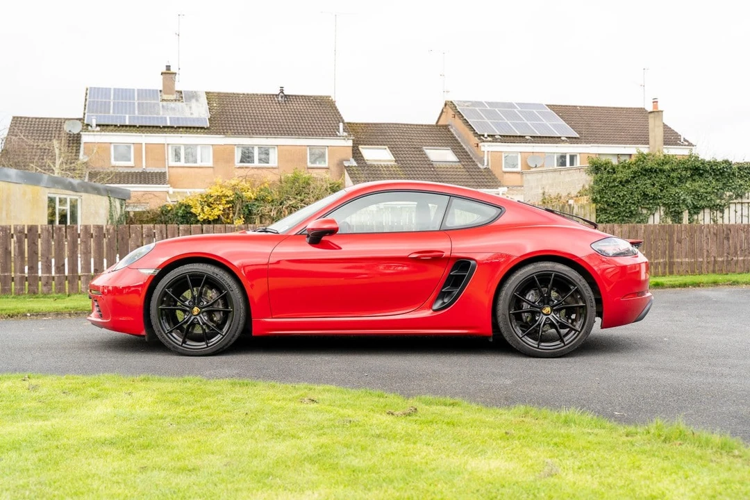 2020 Porsche 718 Cayman - Image 11 of 30
