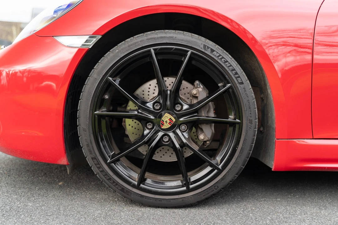 2020 Porsche 718 Cayman - Image 16 of 30