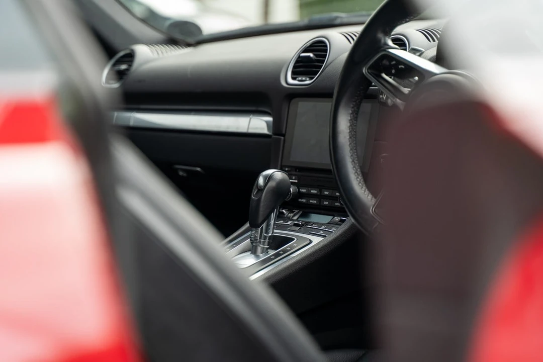 2020 Porsche 718 Cayman - Image 21 of 30