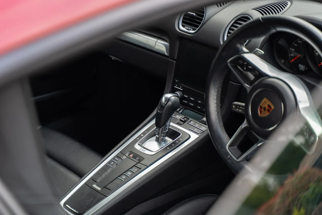 2020 Porsche 718 Cayman - Image 26 of 30
