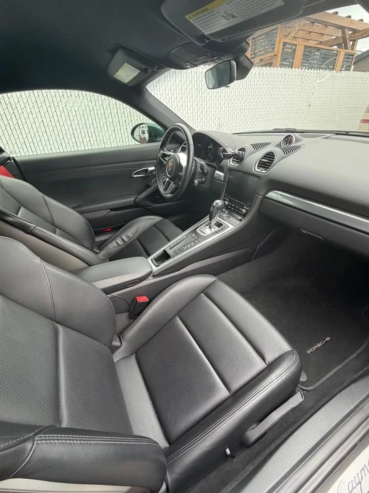 2020 Porsche 718 Cayman - Image 5 of 15