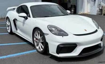 2020 Porsche 718 Cayman GT4 - Image 2 of 4