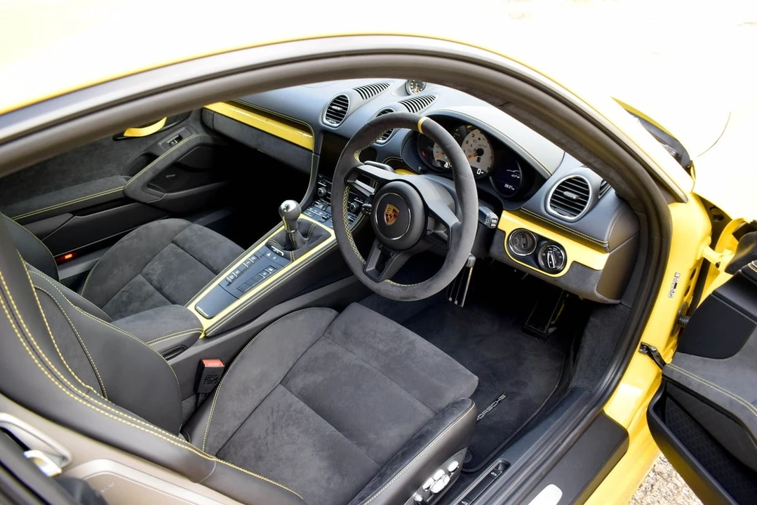 2020 Porsche 718 Cayman GT4 - Image 6 of 30