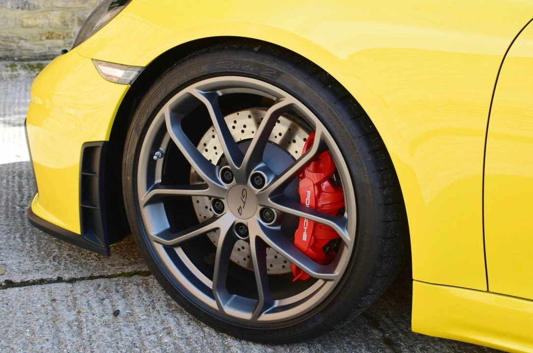 2020 Porsche 718 Cayman GT4 - Image 5 of 30