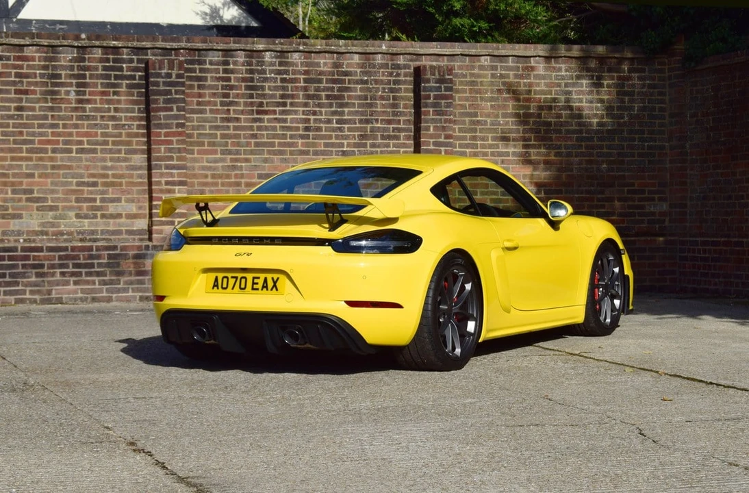 2020 Porsche 718 Cayman GT4 - Image 21 of 30