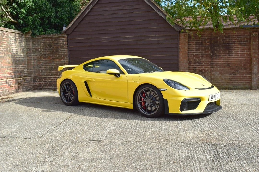 2020 Porsche 718 Cayman GT4 - Image 15 of 30