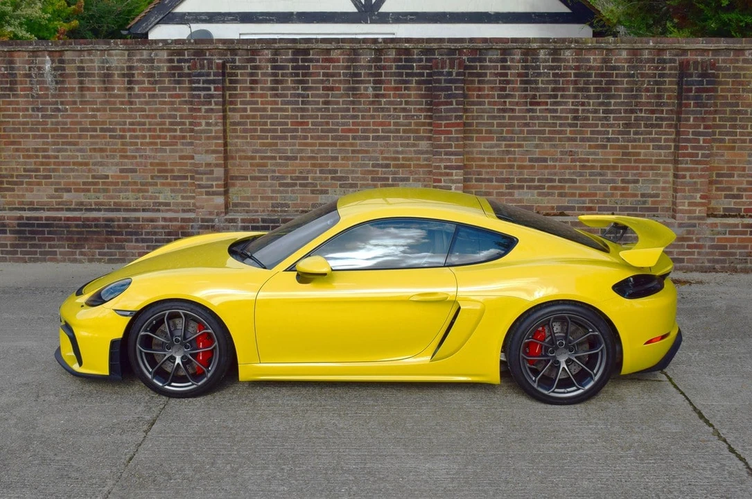 2020 Porsche 718 Cayman GT4 - Image 20 of 30