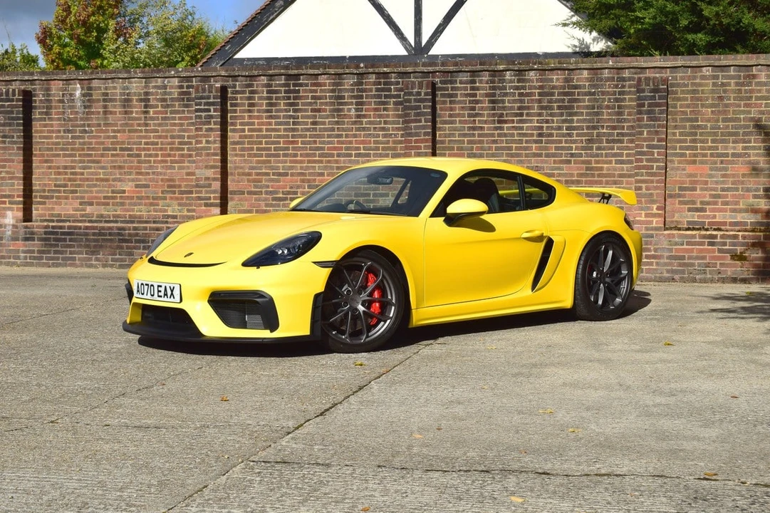 2020 Porsche 718 Cayman GT4 - Image 12 of 30