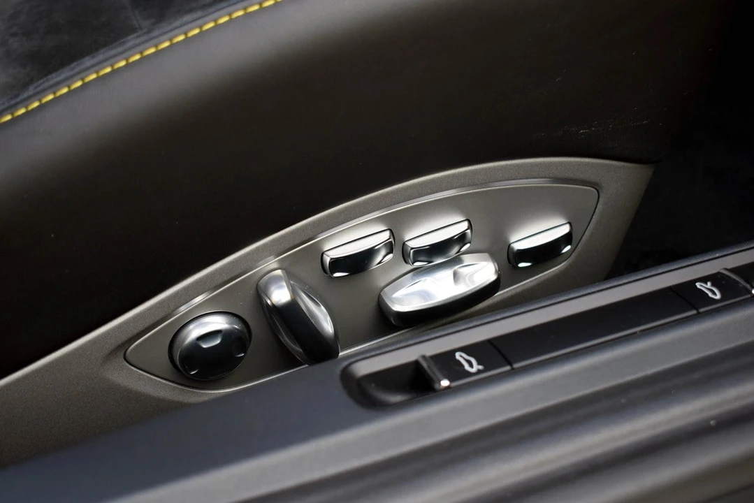2020 Porsche 718 Cayman GT4 - Image 28 of 30
