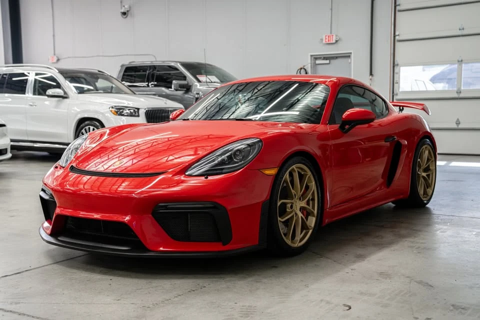 2020 Porsche 718 Cayman GT4 - Image 4 of 19