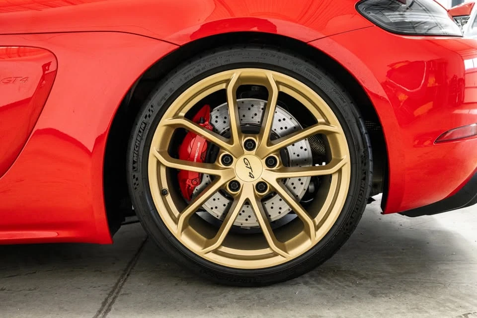 2020 Porsche 718 Cayman GT4 - Image 9 of 19
