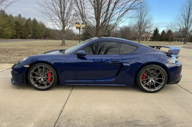2020 Porsche 718 Cayman GT4 - Image 3 of 8