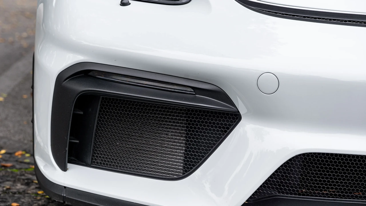 2020 Porsche 718 Cayman GT4 - Image 16 of 31