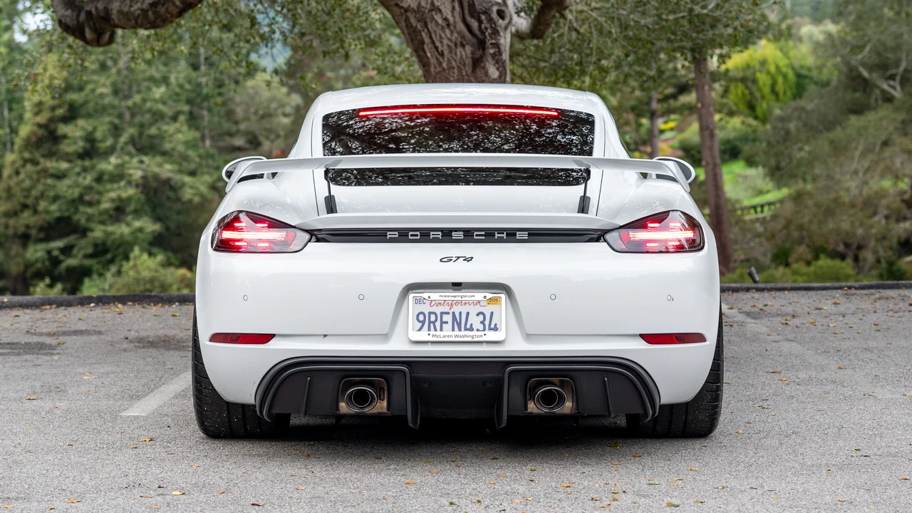 2020 Porsche 718 Cayman GT4 - Image 13 of 31