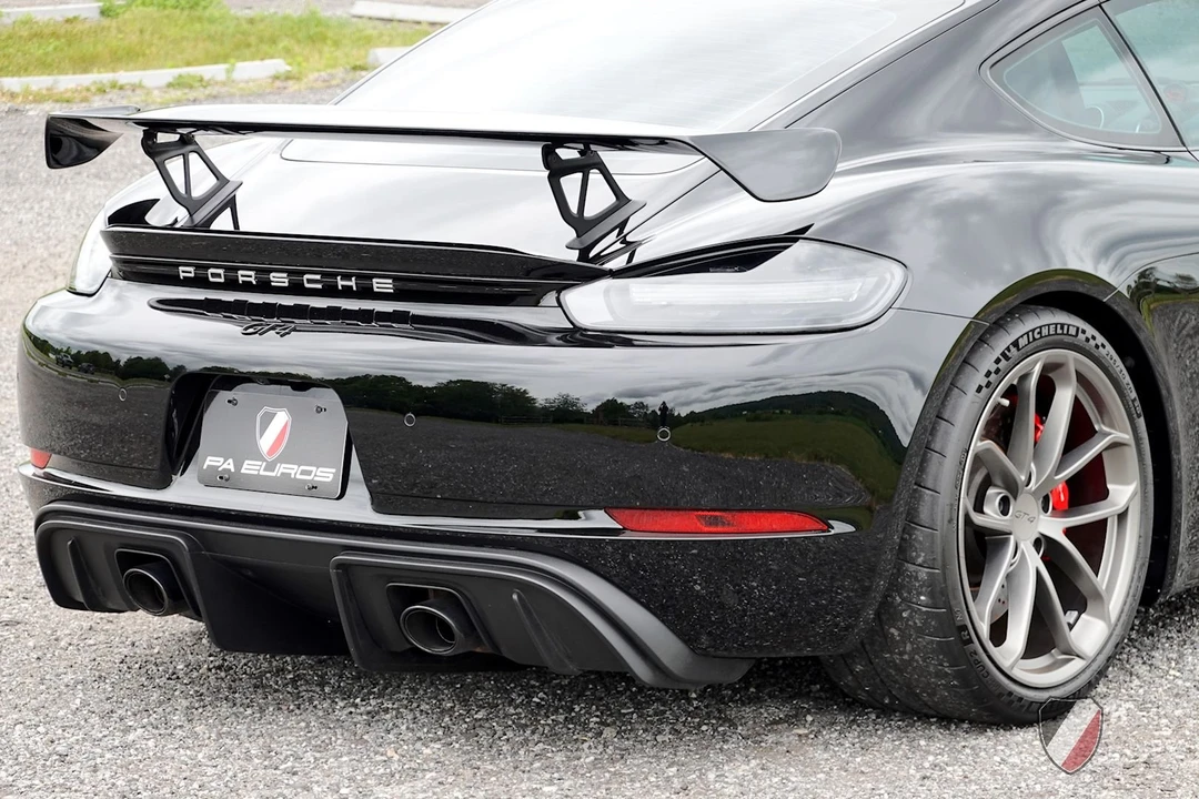 2020 Porsche 718 Cayman GT4 - Image 10 of 31