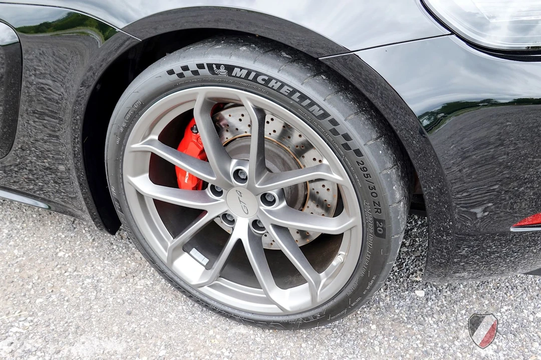 2020 Porsche 718 Cayman GT4 - Image 21 of 31