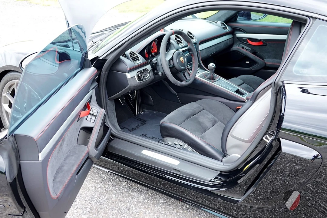 2020 Porsche 718 Cayman GT4 - Image 29 of 31