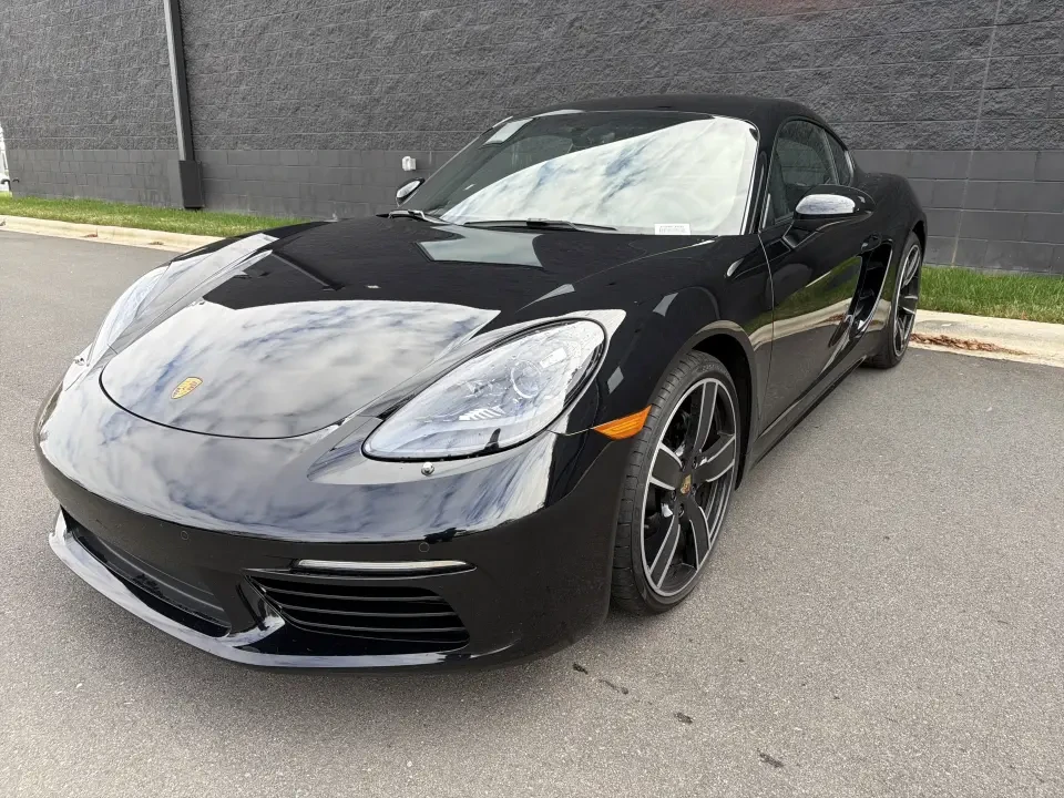 2020 Porsche 718 Cayman GT4 - Image 10 of 12