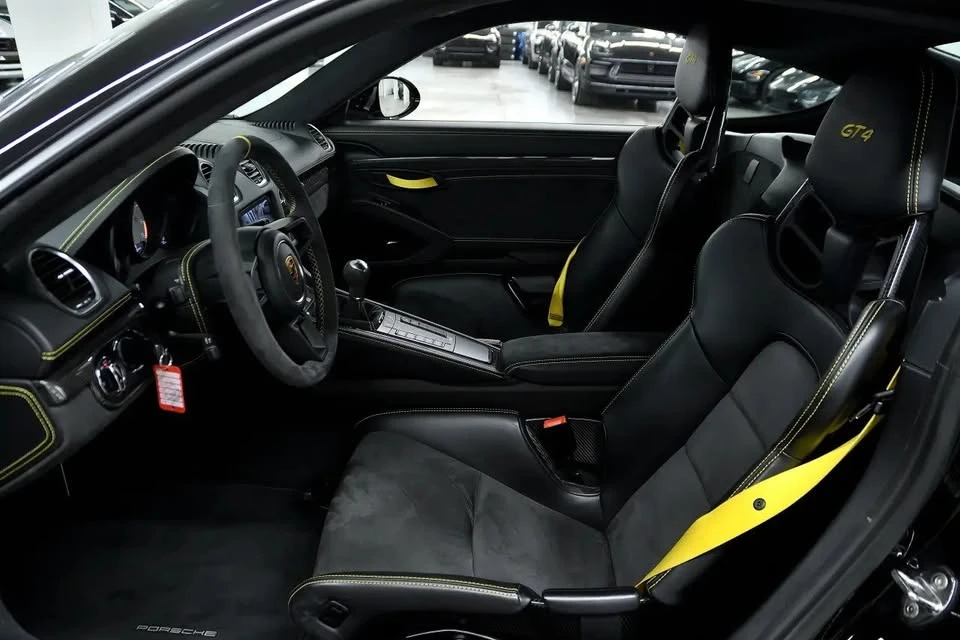 2020 Porsche 718 Cayman GT4 - Image 4 of 5
