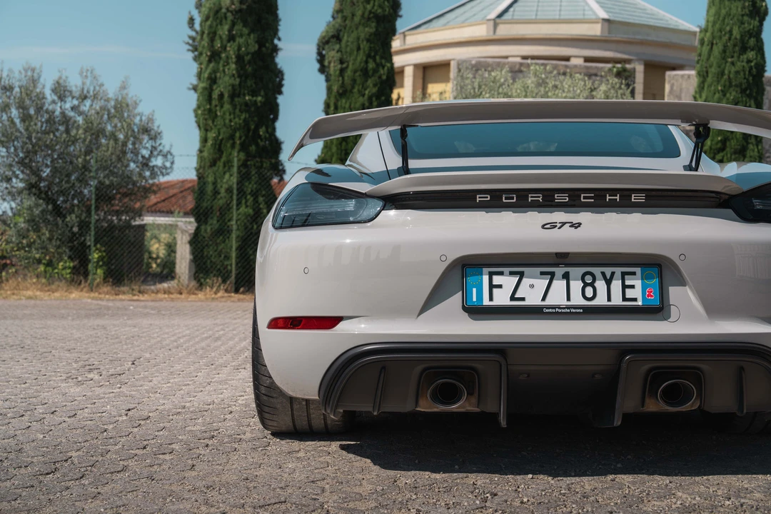 2020 Porsche 718 Cayman GT4 - Image 24 of 31