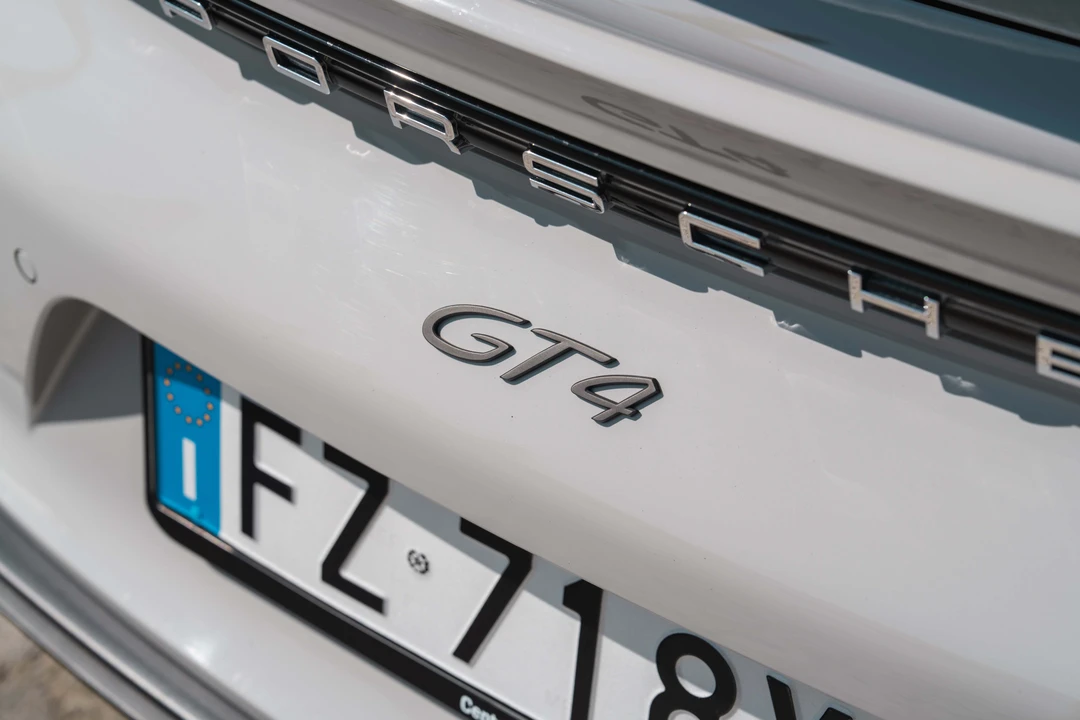 2020 Porsche 718 Cayman GT4 - Image 29 of 31